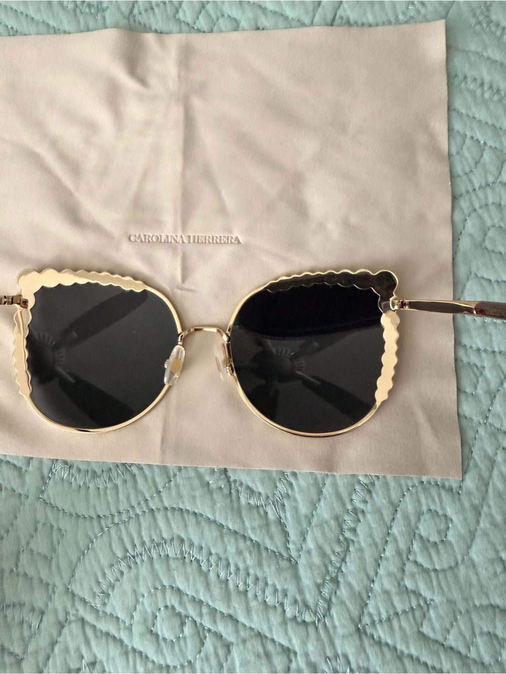Carolina Herrera Gold Frame Sunglasses with Pearl Trim and Black Lenses - Picture 8 of 9